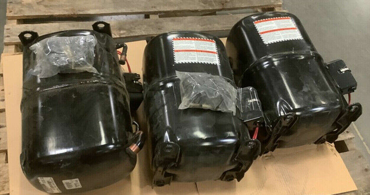 Tecumseh Refrigeration Compressor AGA5568EXT 5.5HP 208v 3ph 68,000/BTU R22