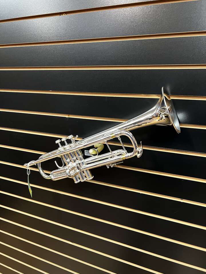 Bach Trumpet 180S37 "Stradivarius"