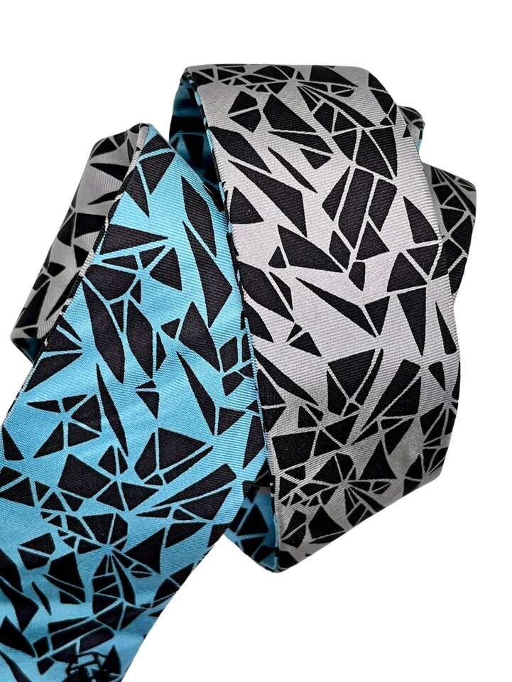 Double Sided Magnetie Tie