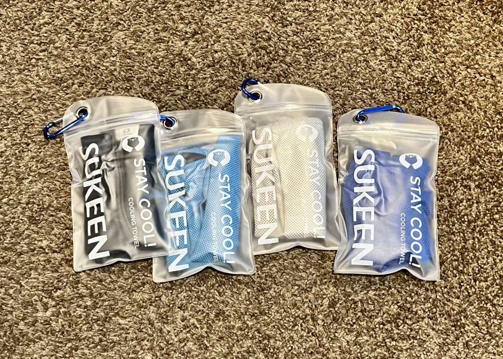 BRAND NEW Cooling Towels 4 Pack