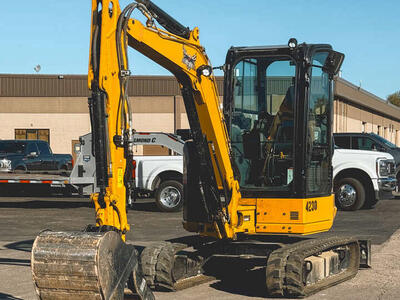 Mini CAT Excavator for Rent – CAT 304 Compact Power!