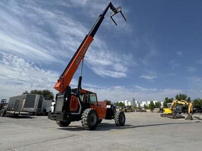 Skytrak 6042 Forklift Rental - Good for Moving Steel, Metal, Pipe, Concrete