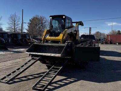 CAT 242D3 Wheeled Skid Steer & Dump Trailer (11,000 lbs)