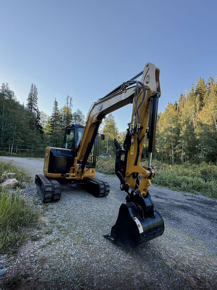 Rent my 305 CAT Mini Excatavor
