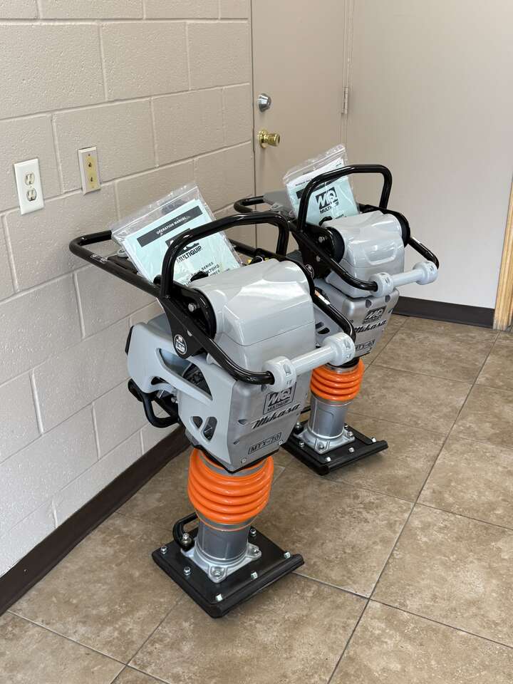 BRAND NEW JUMPING JACK TAMPERS