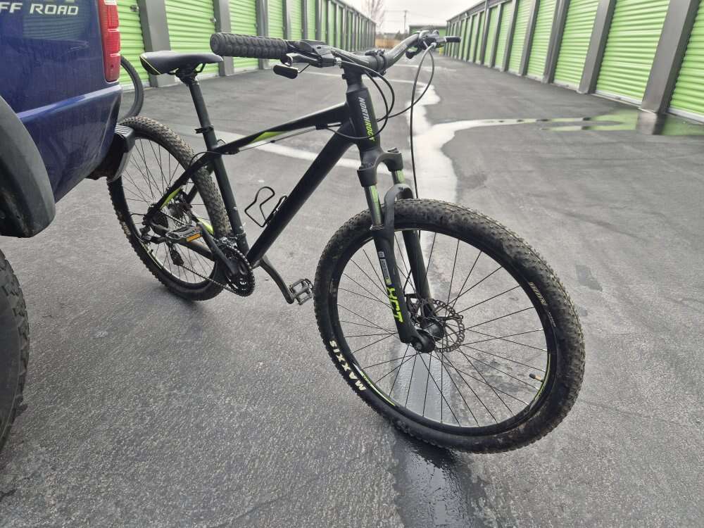 Hard tail mountain bike M/L