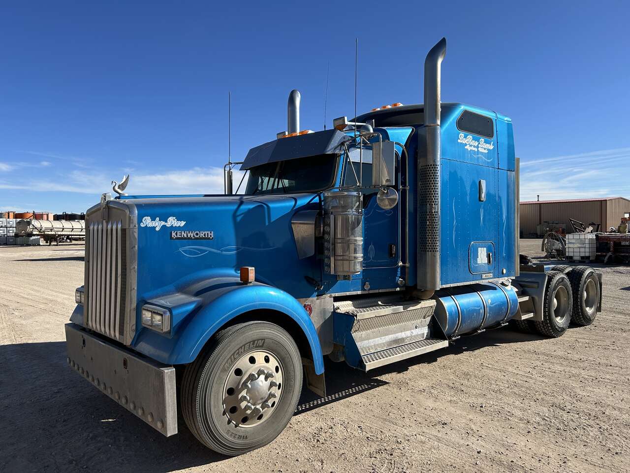 2012 Kenworth W900L Sleeper Truck