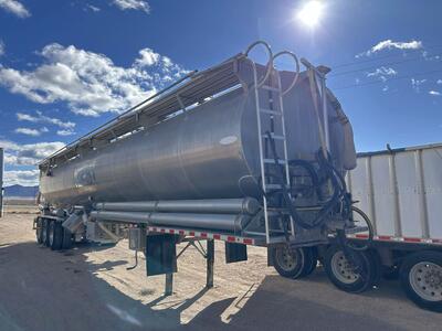 2014 Ledwell Tri/A Vacuum Reclaimer Grain Trailer