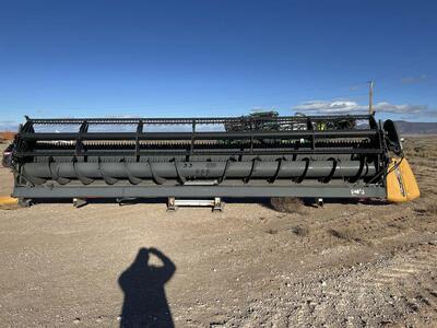 Challenger RHB30 30' Combine Header