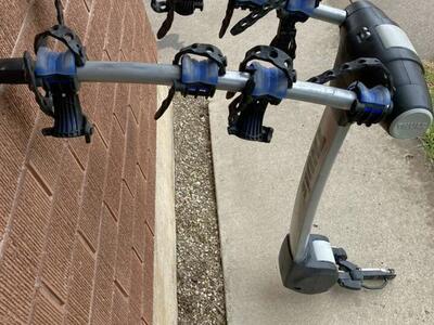 Thule Apex XT 4 Bike Hitch Rack Carrier Receiver