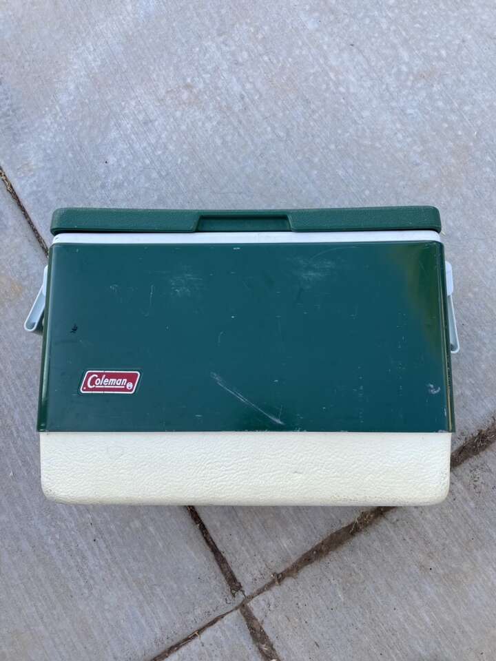 VTG COLEMAN Steel Belted Cooler Ice Chest Camping