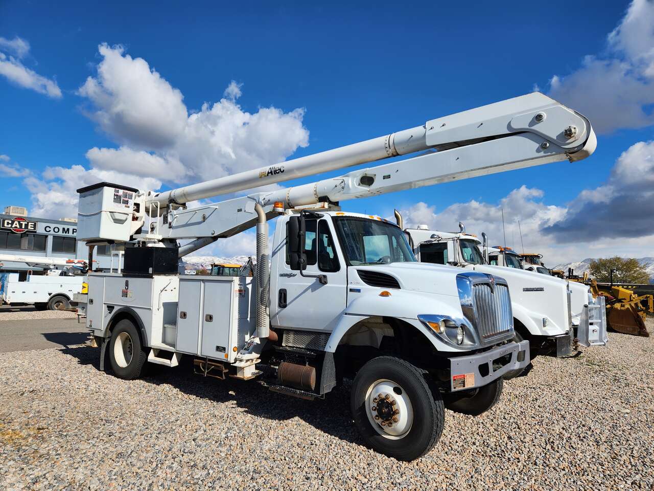 2013 International 7300 4x4 Altec AA755 Bucket Truck
