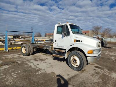 2002 Sterling L7500 S/A Cab & Chassis