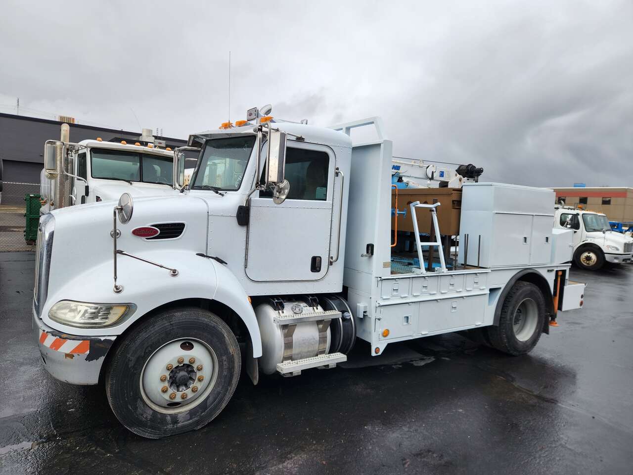 2014 Peterbilt 337 Mechanic Truck, Autocrane 6,000 lbs Crane