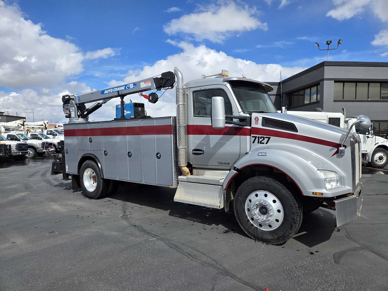 2019 Kenworth T880 Mechanic Truck, Autocrane HC10 (10,000 lbs Crane)