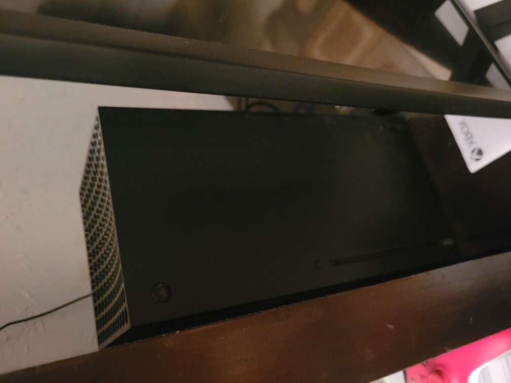 Xbox Series X 1TB only been turned … Electronics