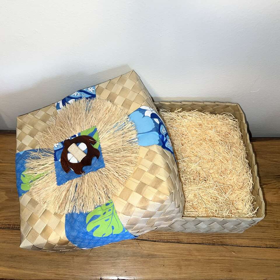Hand Woven Hawaiian Basket Box With A Sea Turtle - Great For Easter or Graduation gift