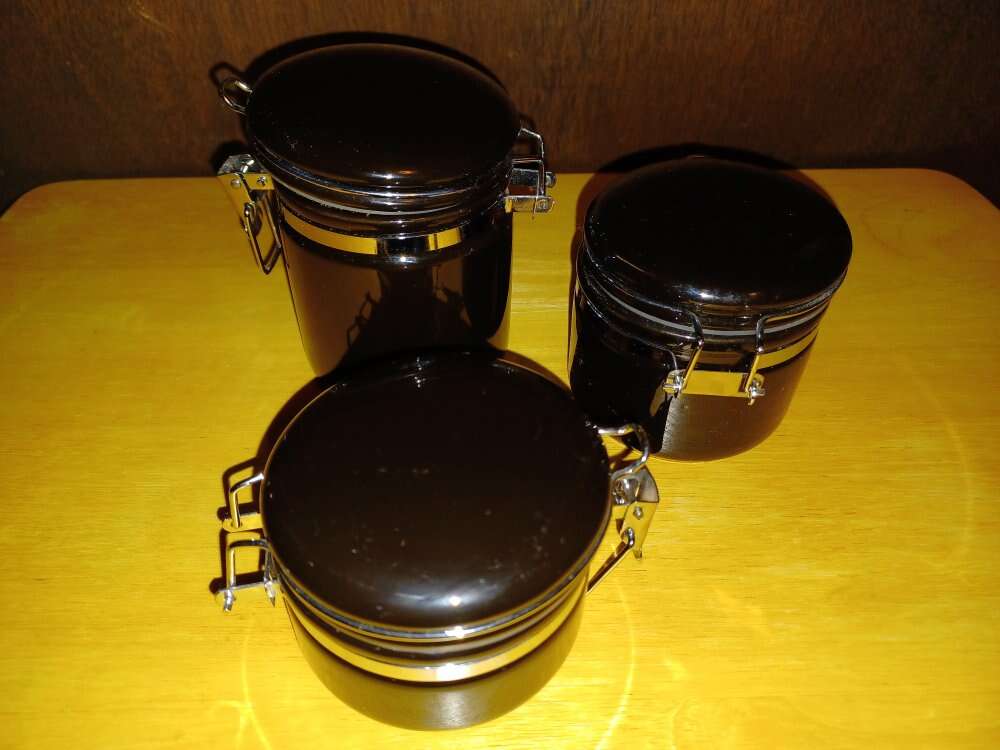 Ceramic Containers with Clamp