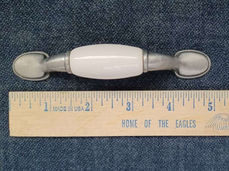 Drawer Pulls / 6 count