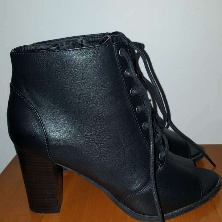Black Open Toe Boots sz 8.5