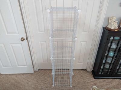 White Metal Wire Cubes