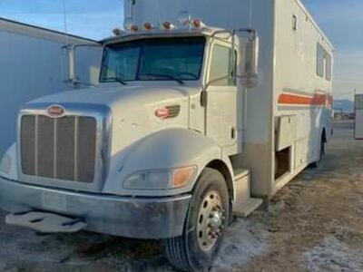 2011 Peterbilt 337