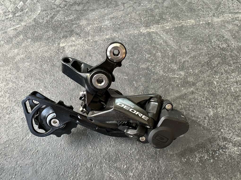 DEORE Rear Derailleur SHIMANO SHADOW RD+ 10-speed