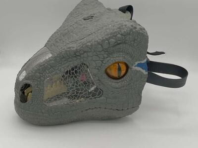 Jurrasic World Blue Chomp N Roar Mask 2017