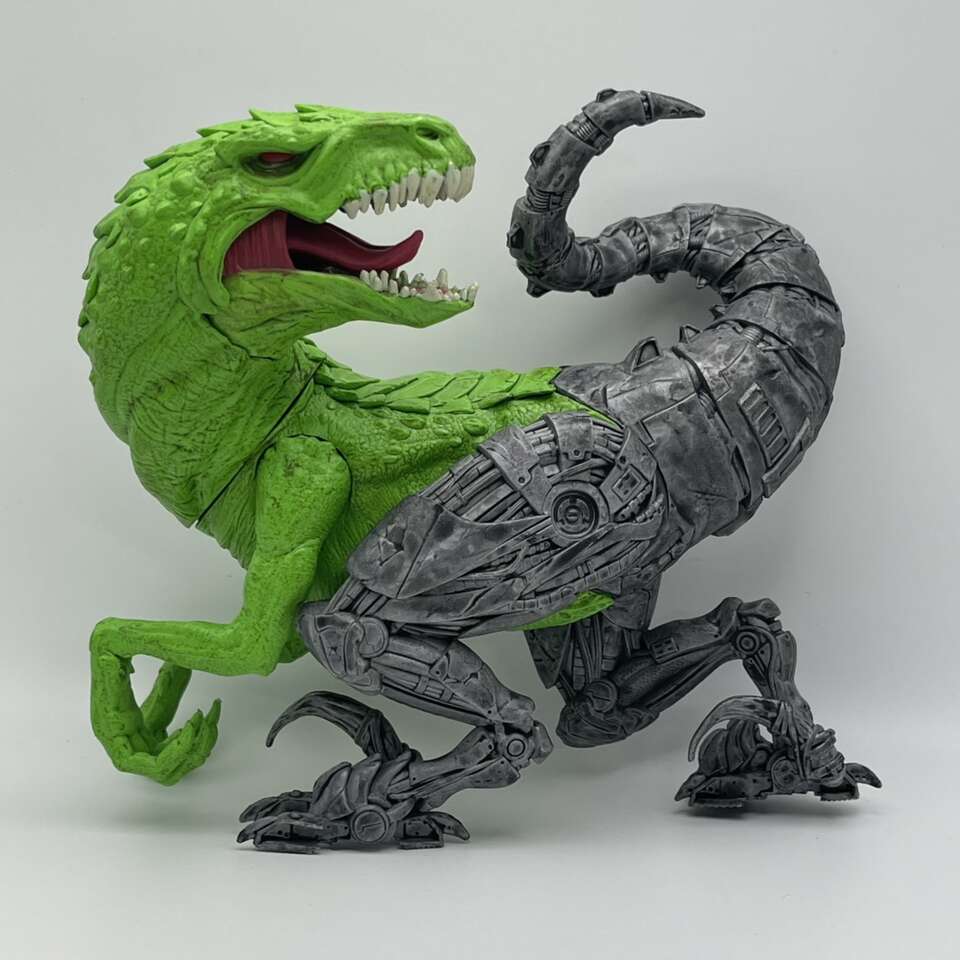 McFarlane Toys Raw10 Raptar Figure