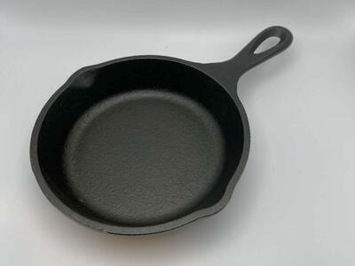 Lodge H5MS 5inch Cast Iron Skillet