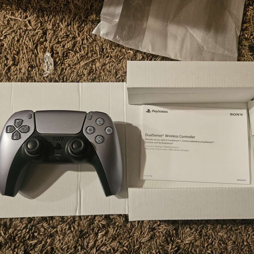 Sony - PlayStation 5 - DualSense Wireless Controll