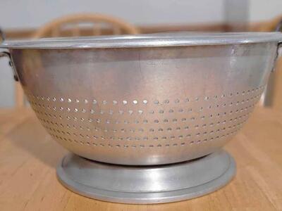 huge pasta strainer industrial sz WEAREVER 4616