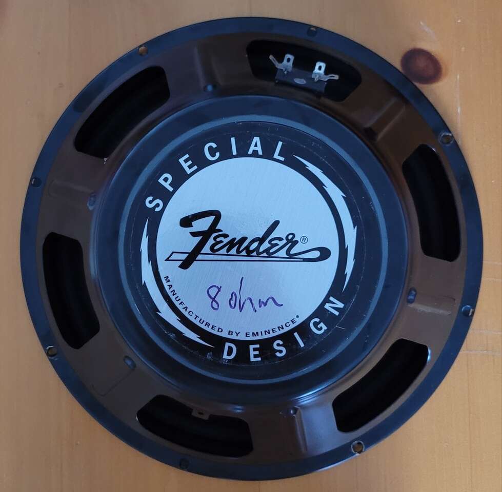 FENDER SPECIAL DESIGN 8 ohm 12" SPEAKER