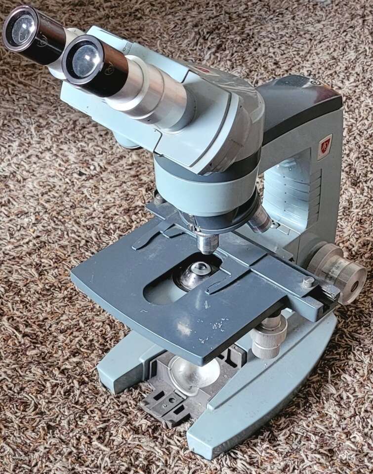 VINTAGE SPENCOR AO MICROSCOPE