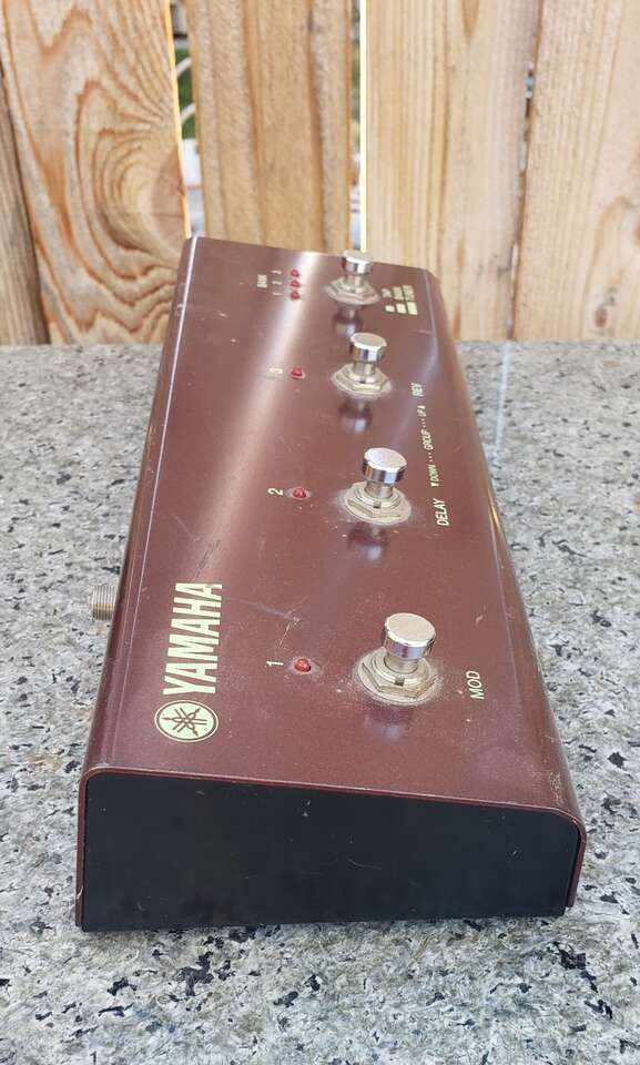 VINTAGE YAMAHA DG60FX-112 GUITAR PEDAL