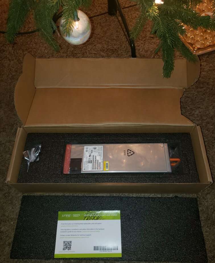 JUNIPER NETWORK DPS-715BB A 715W POWER SUPPLY