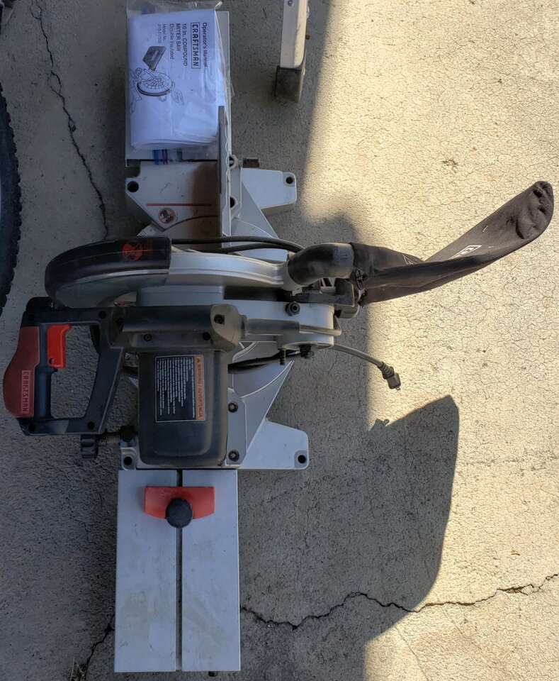 CRAFTSMAN COMPOUND MITER SAW