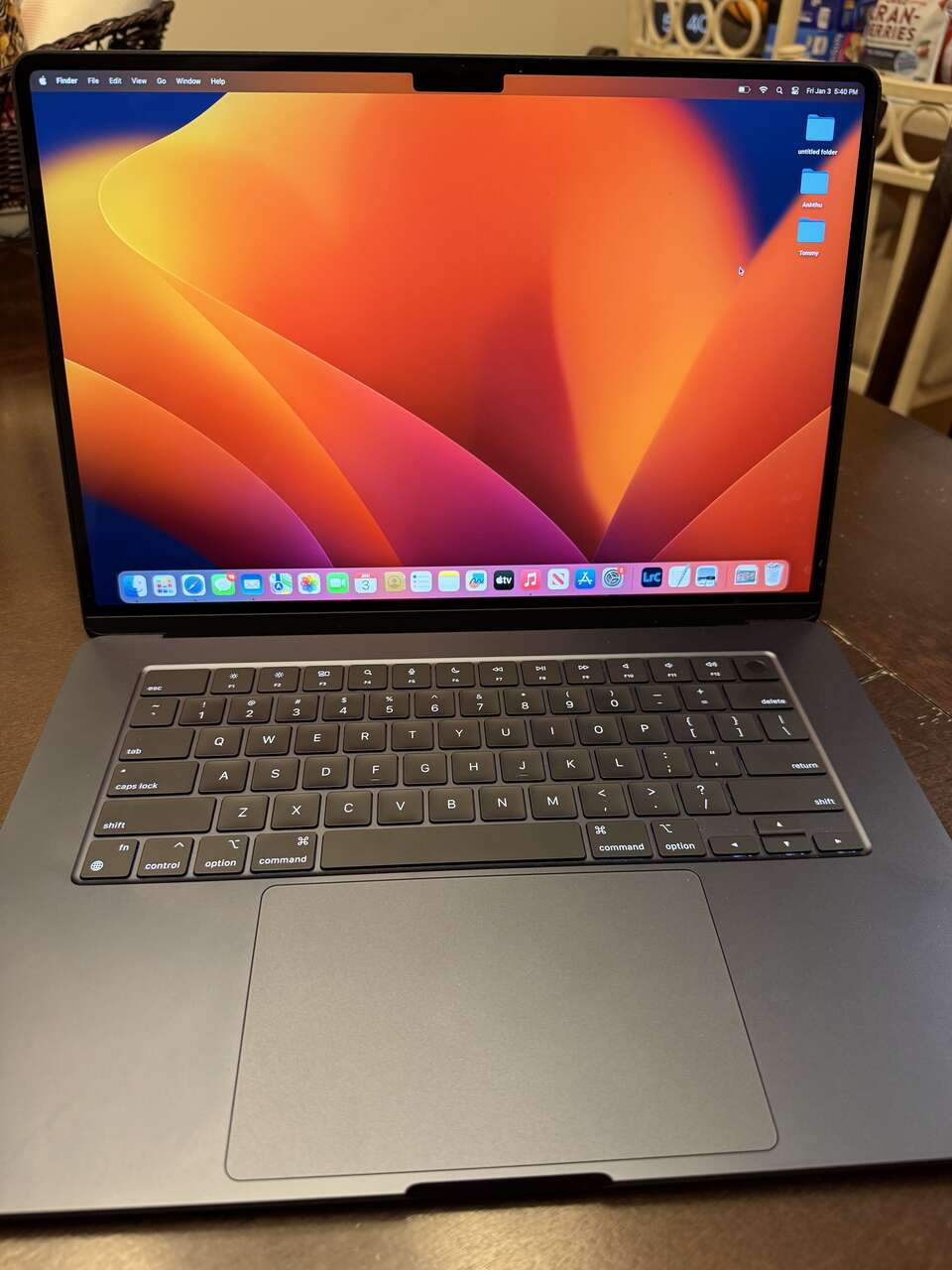 Apple MacBook Air 15 inch, M2, 256 SSD, 8 GB Memory