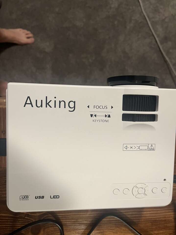 Auking Projector - Brand New