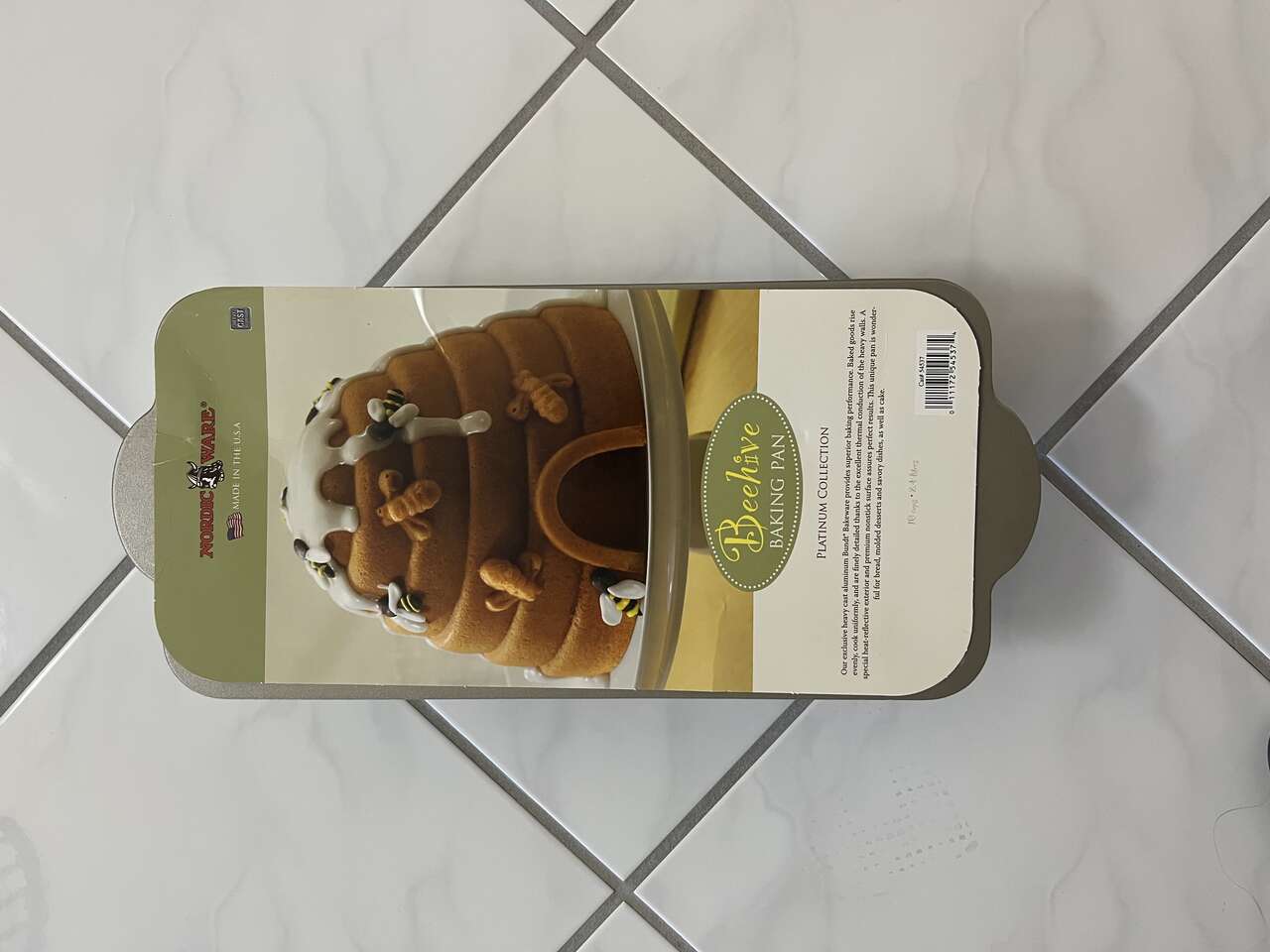 Nordic Beehive Cake Pan