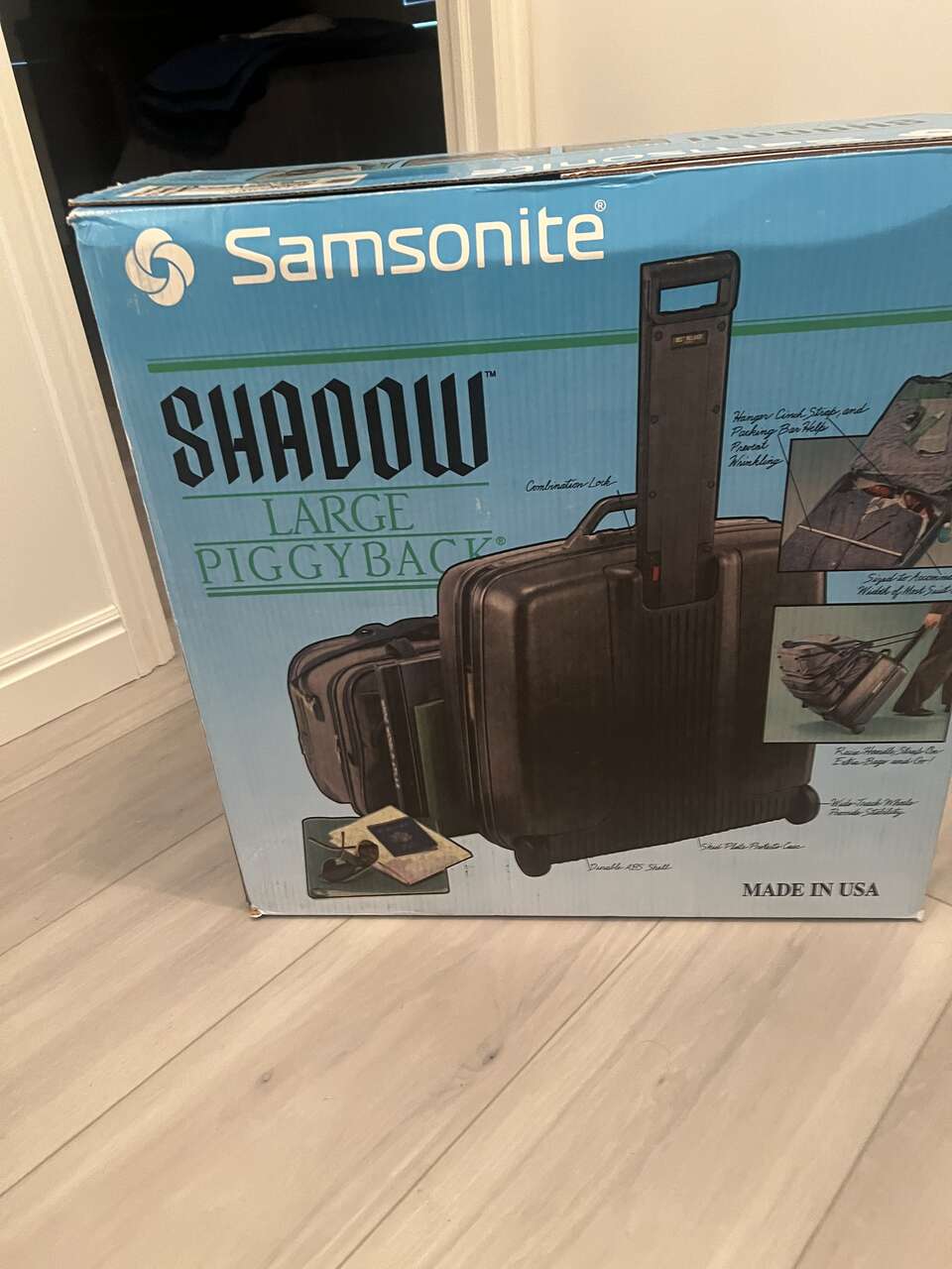 Samsonite Large Black Piggy Back Suit Case