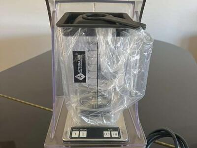 Commercial Blendtec Blender 1 new jars