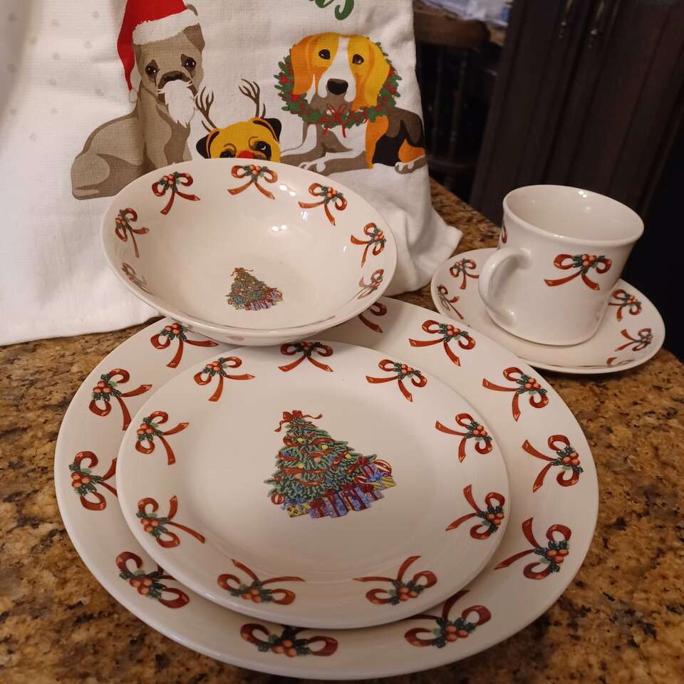 Cute Christmas dishes