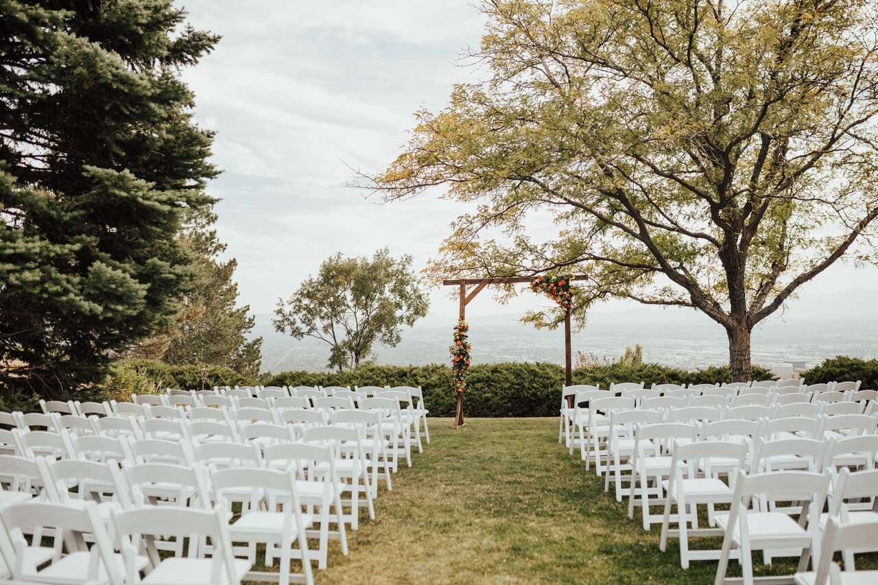 Wildwood Rentals Montana Wedding Venue Mason Jar Rentals — The Woodlands