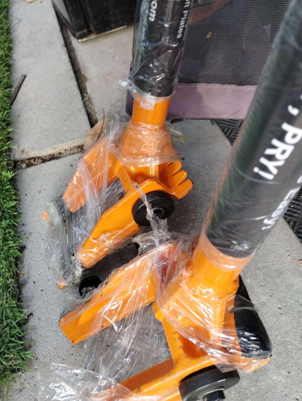 GUTSTER DEMO BARSAND OTHER TOOLS  CALL