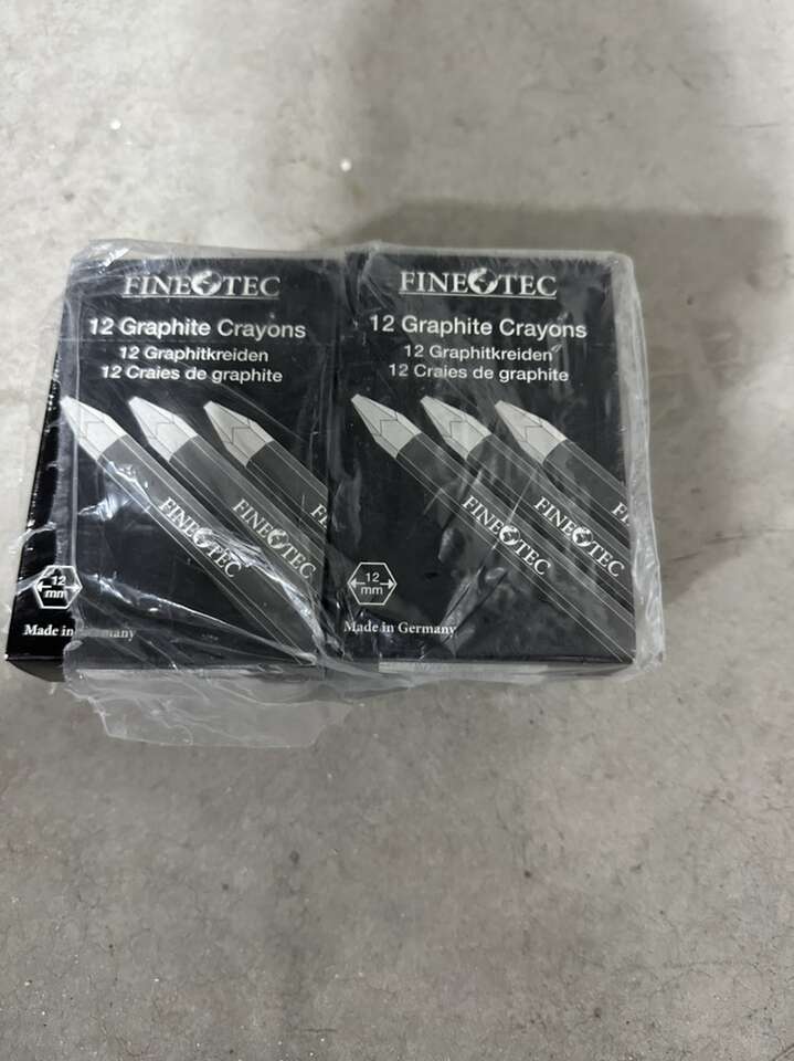 FineTec Graphite Crayons