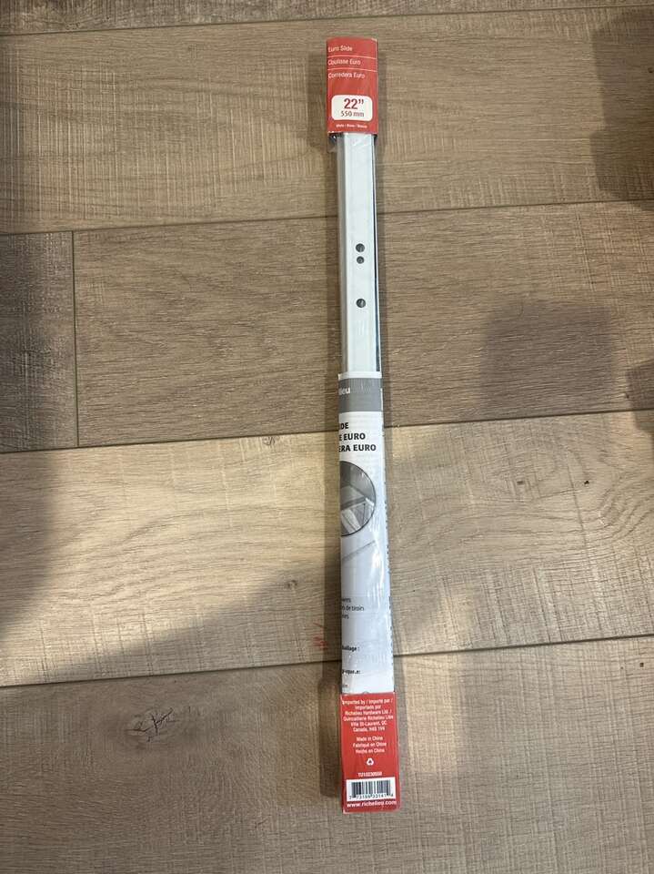 Richelieu 3/4 Extension Euro Slide 22 inches