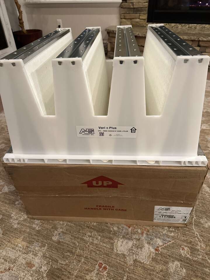 Vari + Plus Airguard VPL-9504 24x24x12