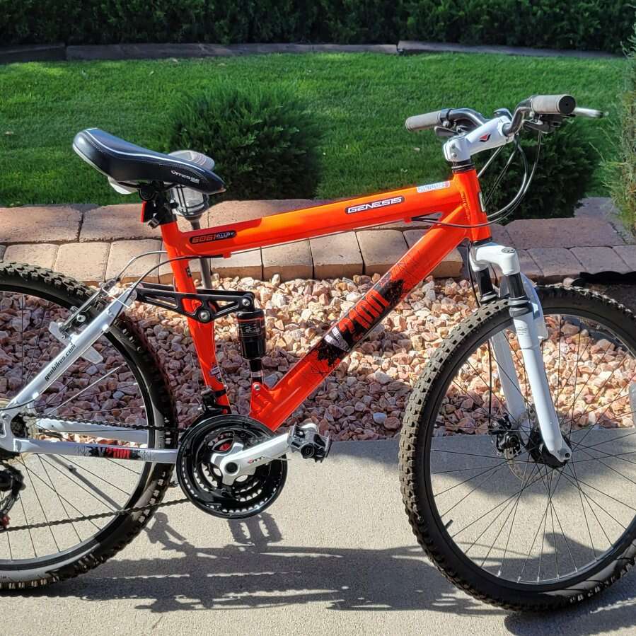 genesis mountain bike green