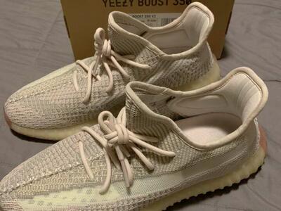 Yeezy 350 V2 Citrin Size 11